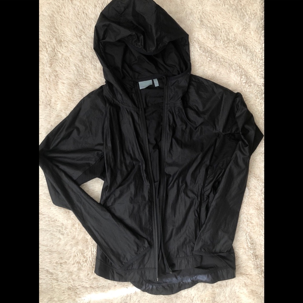 💥Athleta Light Weight Jacket. In great condition!